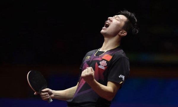 星空体育入口 亚锦赛马龙险胜樊振东登顶 王曼昱夺女双成三冠王